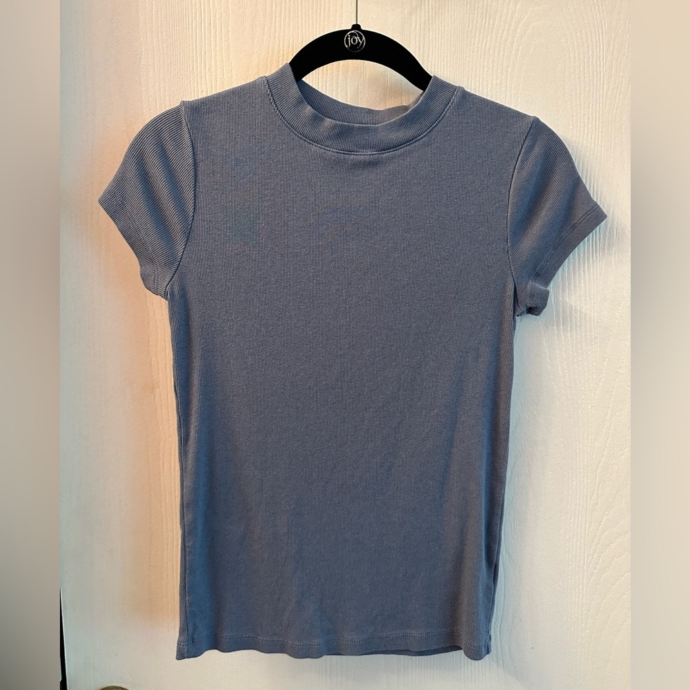 Dusty blue ribbed shirt